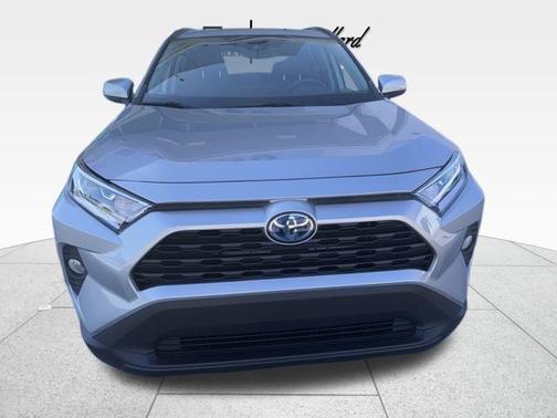 2020 Toyota RAV4 Hybrid XLE
