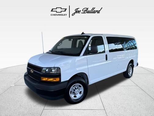 2023 Chevrolet Express 3500 RWD 3500 Regular Wheelbase LS