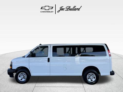 2023 Chevrolet Express 3500 RWD 3500 Regular Wheelbase LS