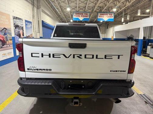 2024 Chevrolet Silverado 2500 Custom