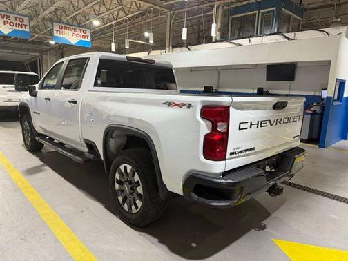 2024 Chevrolet Silverado 2500 Custom