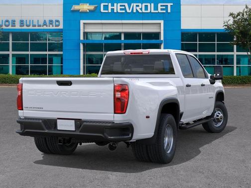 2026 Chevrolet Silverado 3500 WT