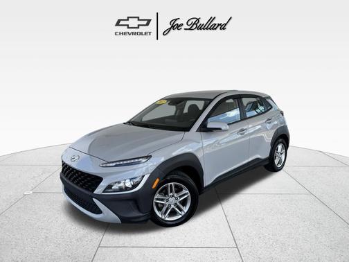 Cyber Silver 2022 Hyundai KONA SE