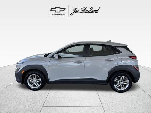 Cyber Silver 2022 Hyundai KONA SE