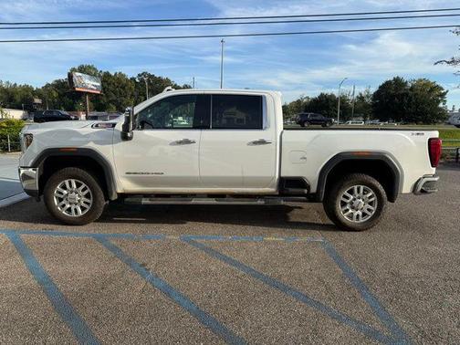 2022 GMC Sierra 2500 SLT