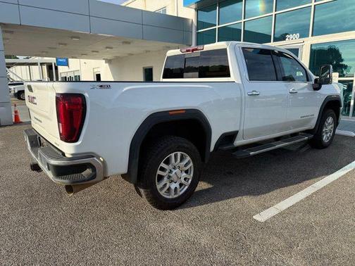 2022 GMC Sierra 2500 SLT