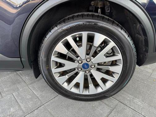 2021 Ford Escape Titanium