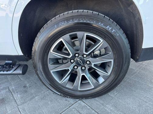 Summit White 2023 Chevrolet Tahoe 4WD Z71