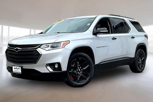 Silver Ice Metallic 2019 Chevrolet Traverse Premier