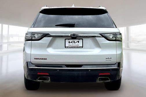 Silver Ice Metallic 2019 Chevrolet Traverse Premier
