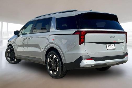 Ceramic Silver 2026 Kia Carnival EX