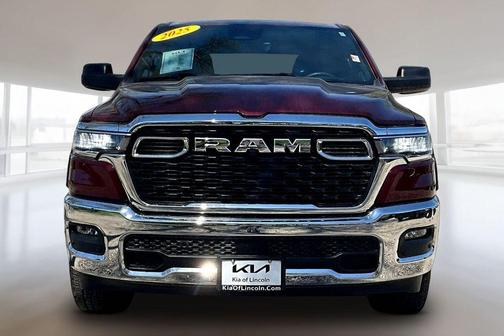 Delmonico Red Pearlcoat 2025 RAM 1500 Big Horn/Lone Star