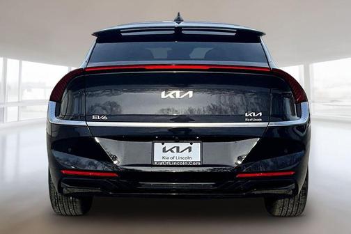 2025 Kia EV6 Wind
