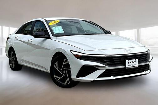 White 2025 Hyundai ELANTRA HEV SEL