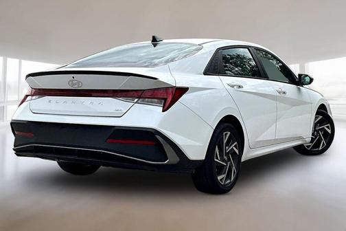 White 2025 Hyundai ELANTRA HEV SEL