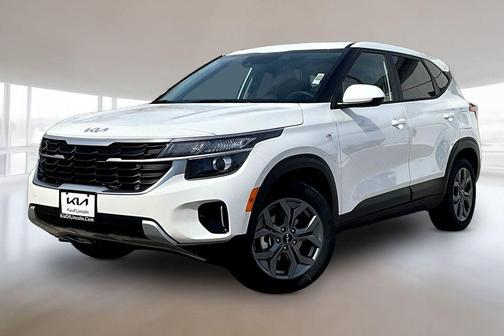 Snow White Pearl 2026 Kia Seltos LX