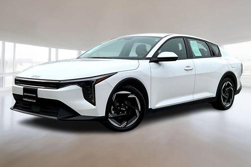 Snow White Pearl 2025 Kia K4 EX