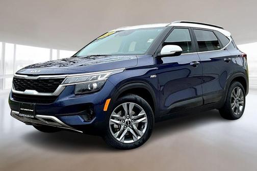 Dark Ocean Blue / White Roof 2023 Kia Seltos S