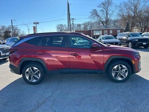 2025 Hyundai TUCSON SEL