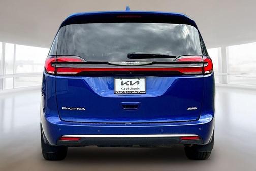 Ocean Blue Metallic 2021 Chrysler Pacifica Touring-L