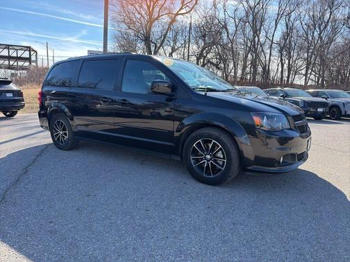 2016 Dodge Grand Caravan R/T