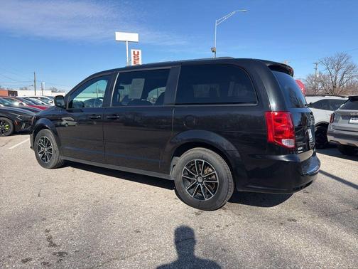 2016 Dodge Grand Caravan R/T