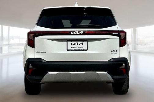 Snow White Pearl 2026 Kia Seltos LX