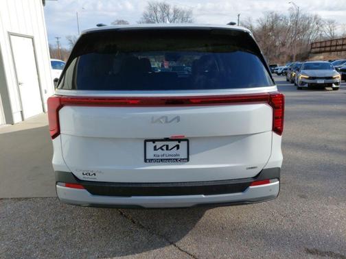 2026 Kia Carnival Hybrid EX