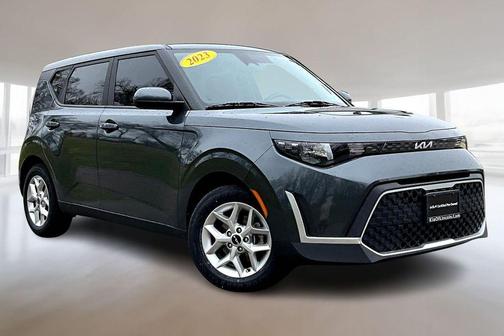 Gravity Gray 2023 Kia Soul LX