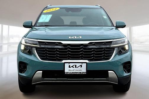 Blue 2024 Kia Seltos EX