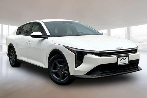 Snow White Pearl 2026 Kia K4 LXS