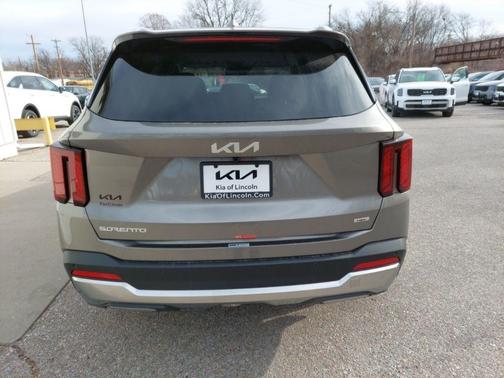 2026 Kia Sorento Hybrid EX