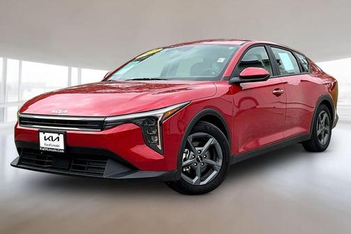 Currant Red 2025 Kia K4