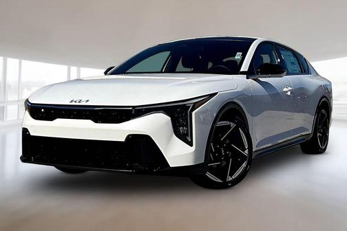 Snow White Pearl 2026 Kia K4 GT-LINE