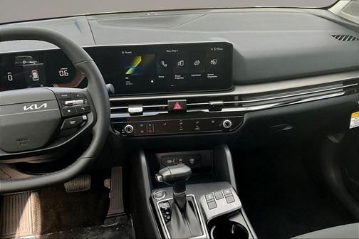 Ebony Black 2026 Kia Sportage LX