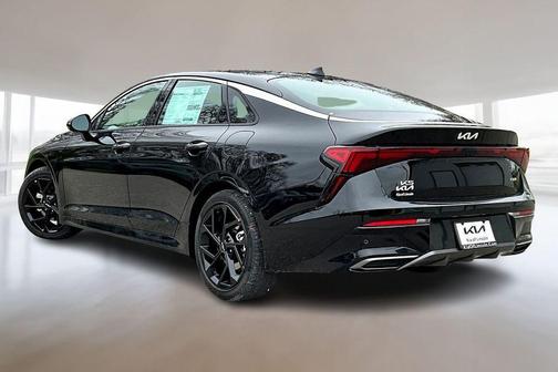 Aurora Black Pearl 2026 Kia K5 GT-Line