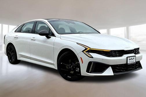 Snow White Pearl 2026 Kia K5 GT-Line
