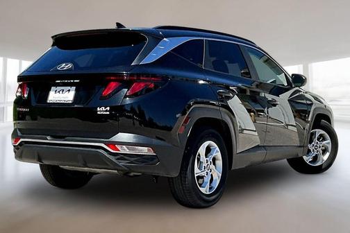 Black Pearl 2024 Hyundai TUCSON SEL