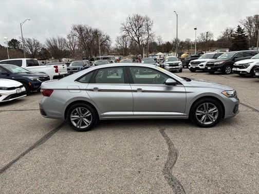 2024 Volkswagen Jetta 1.5T SE