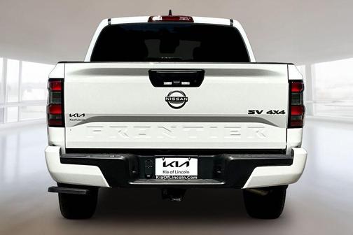 Glacier White 2023 Nissan Frontier SV