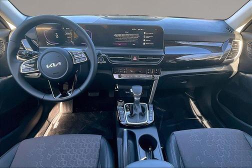 Blue / Black 2026 Kia Seltos S