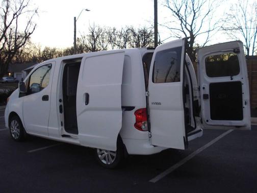 2018 Nissan NV200 SV