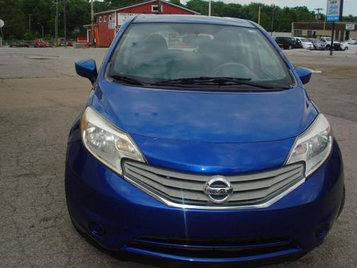 Blue 2016 Nissan Versa Note SV
