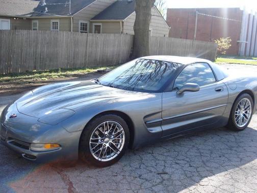 Gray 2004 Chevrolet Corvette Base