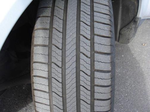 2004 Ford Taurus SES 4dr Sedan w/Duratec