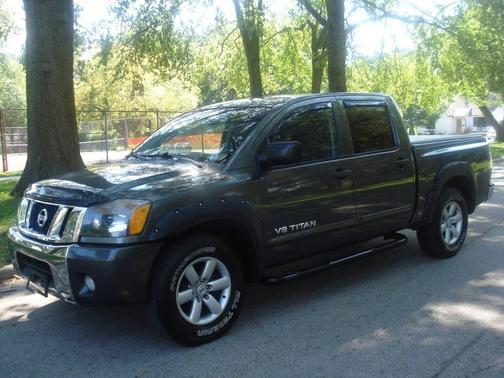 2012 Nissan Titan SV