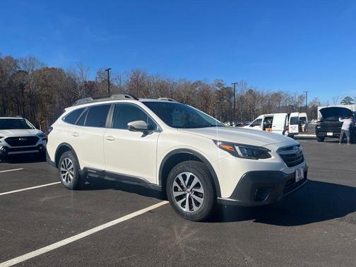 2022 Subaru Outback Premium