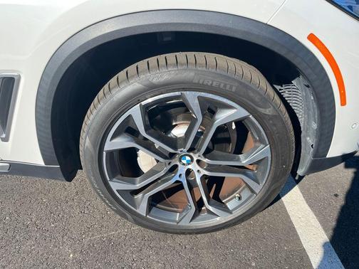 2022 BMW X5 sDrive40i