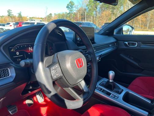 2025 Honda Civic Type R Base
