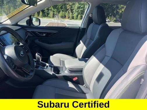 Crystal White Pearl 2024 Subaru Outback Onyx Edition XT